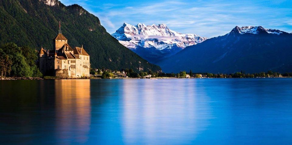 Montreux Chillion castle is situated by shores of lake.